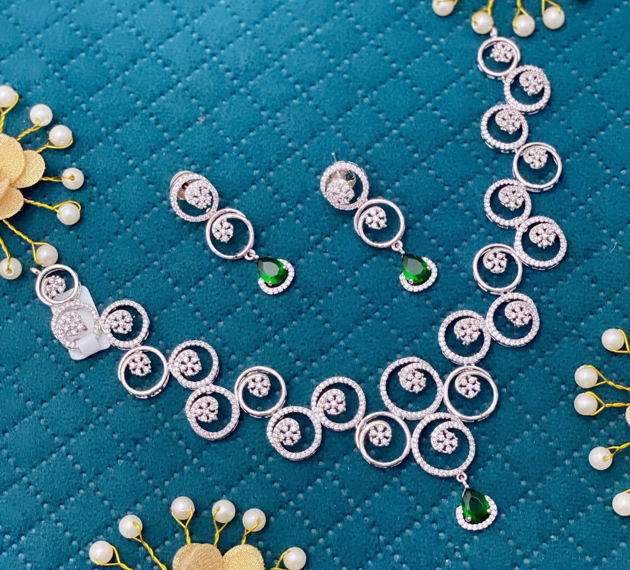 Silver and Dark Green Necklace Set