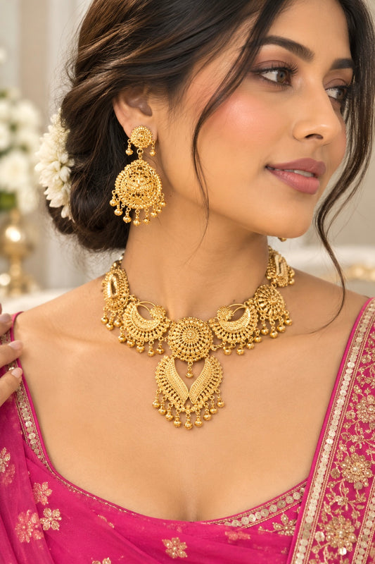 Manvi Punjabi Style Peepal Patti Necklace Set