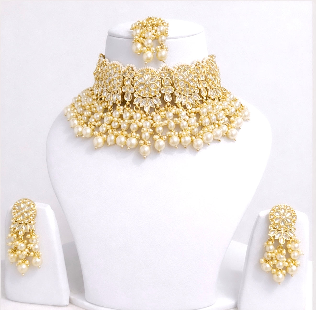 Priyanka Pearl Choker Set