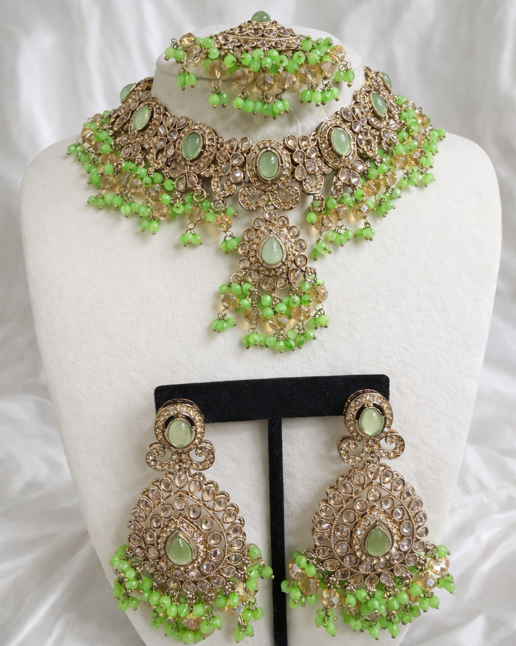 Nandini Necklace Set