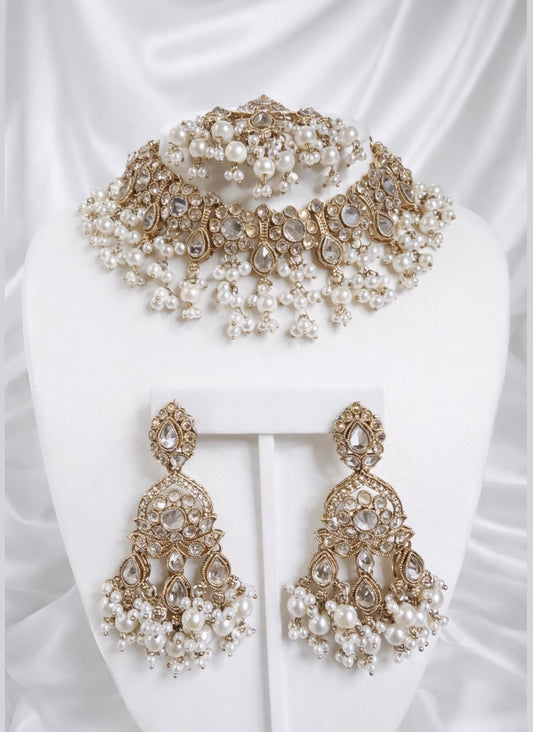 Tanvi Necklace Set