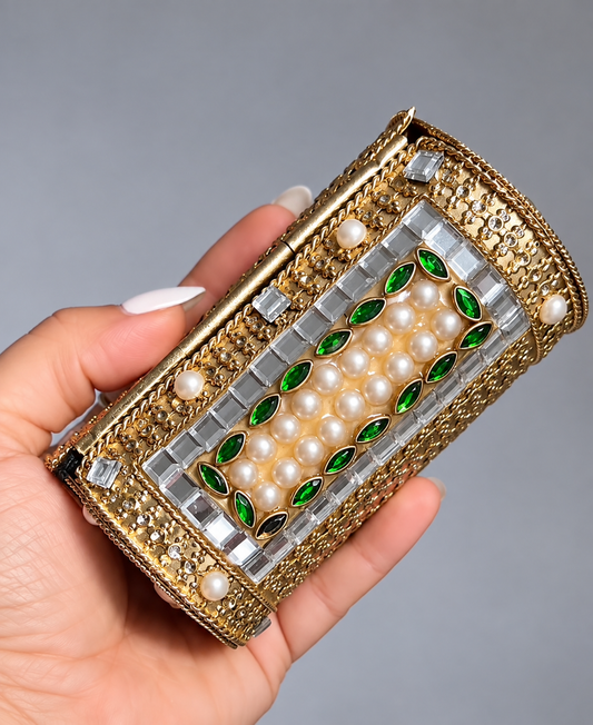 Mini Kundan & Pearl Clutch with Detachable Chain